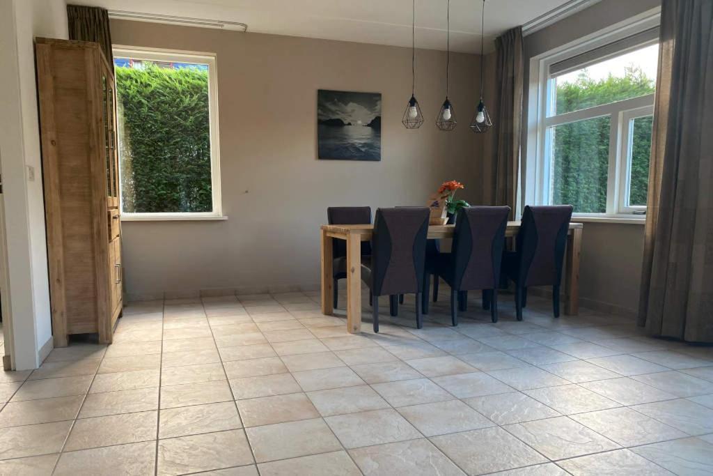 Hvz Narcis 10P Hotel Heinkenszand Exterior photo